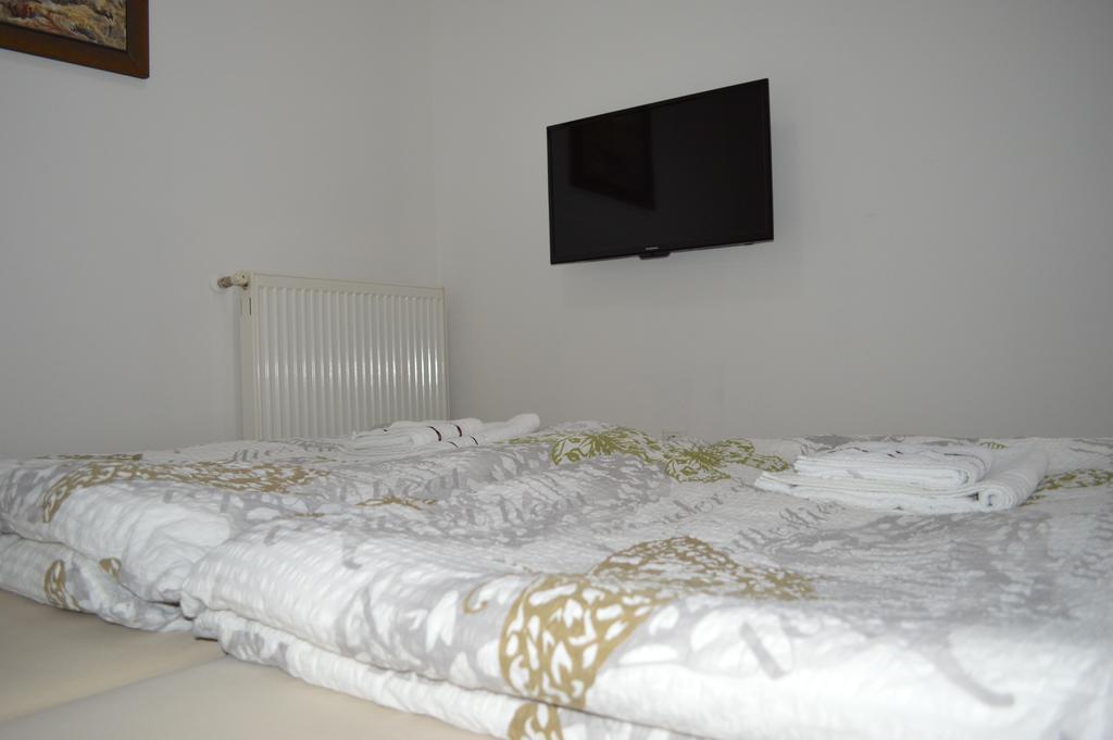 Rooms Aracic Slavonski Brod Ngoại thất bức ảnh
