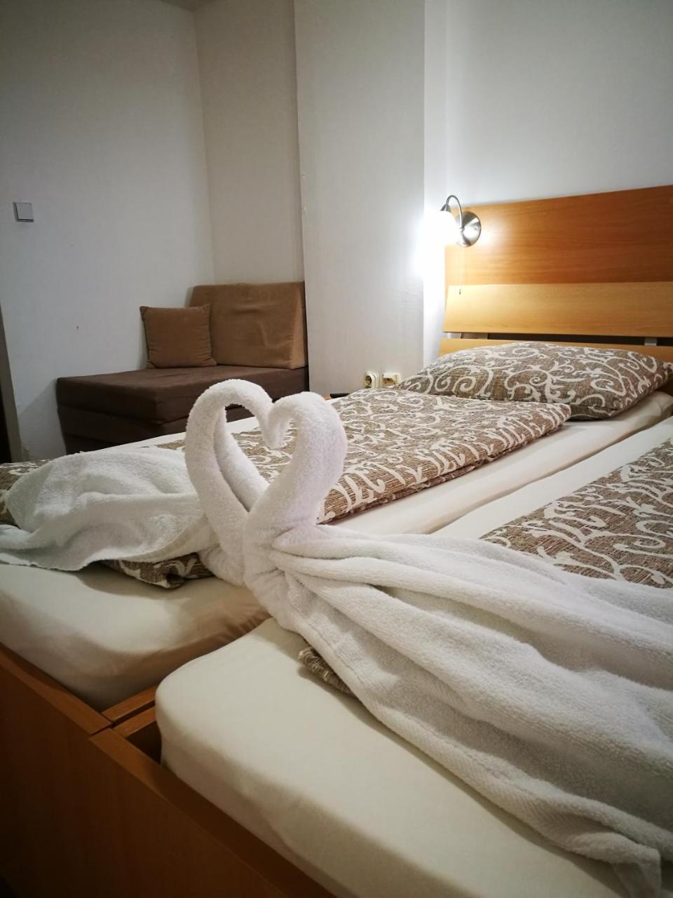 Rooms Aracic Slavonski Brod Ngoại thất bức ảnh